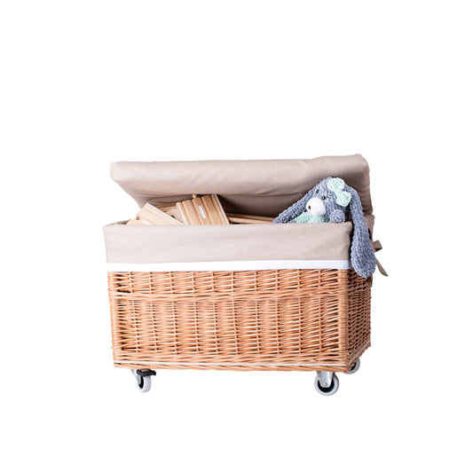 Cervus cestino in vimini con fodera beige e ruote TheWickerStories