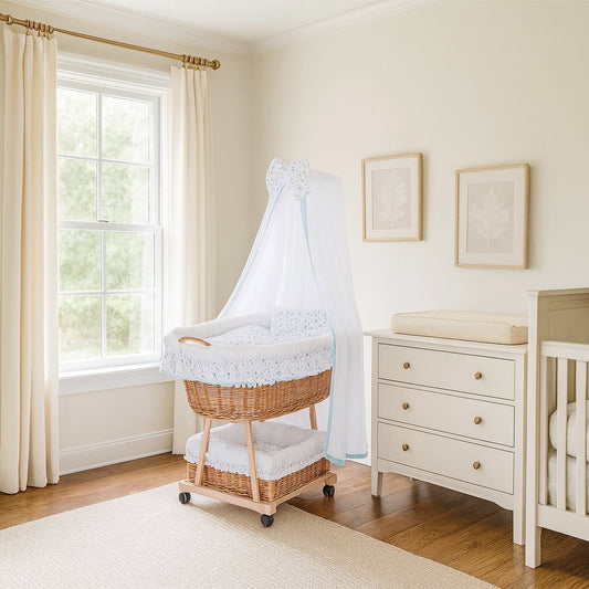 Papilio Moses basket with white lining and accessories TheWickerStories