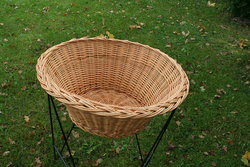 Kirvelia Rieten fruit- en groenterek met metalen frame