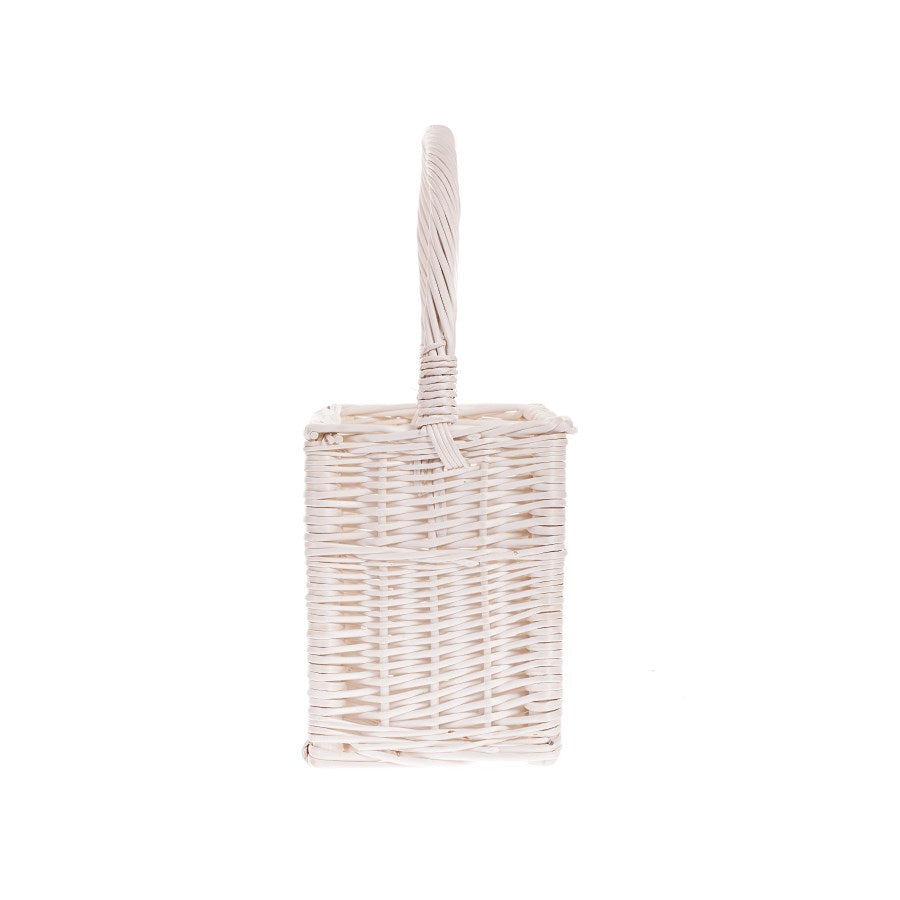 Gavis wicker magazine basket with handle TheWickerStories