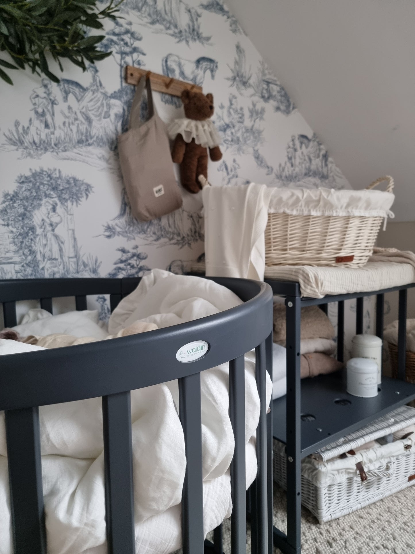 Milvus proutěný koš s šedou podšívkou a uchy TheWickerStories