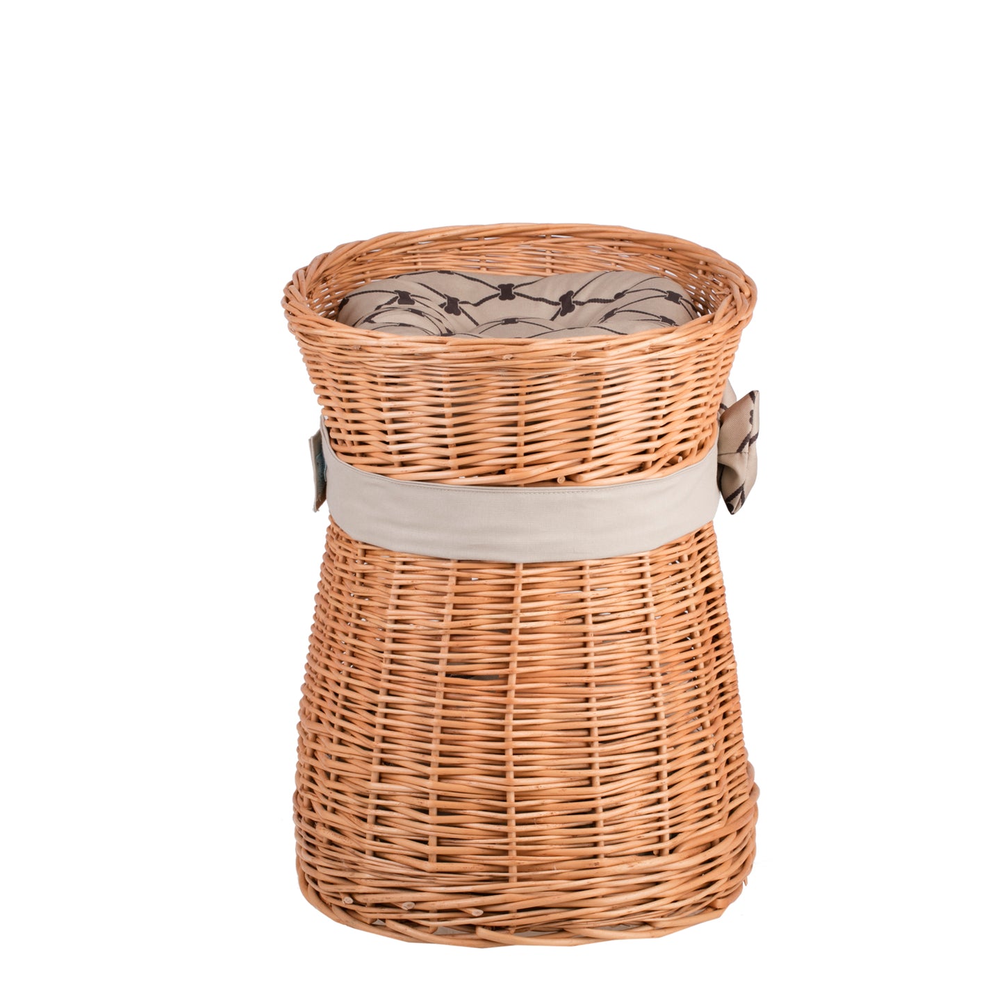 Erif gevlochten kattenhuis met beige kussens en een strik, met twee verdiepingen