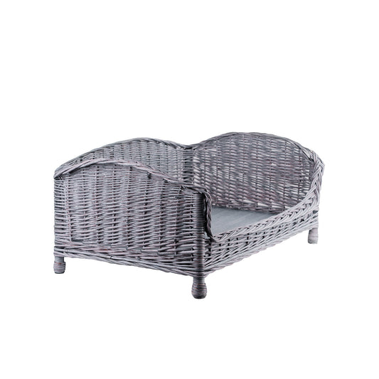 Erivia wicker pet basket for dogs and cats TheWickerStories