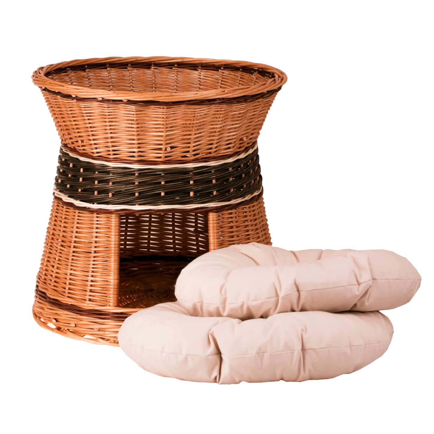 Eralis wicker house for a cat and a small dog with two levels and cushions TheWickerStories