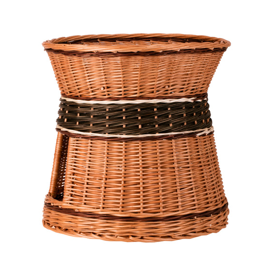 Eralis two-level wicker cat house with terrace for lounging TheWickerStories