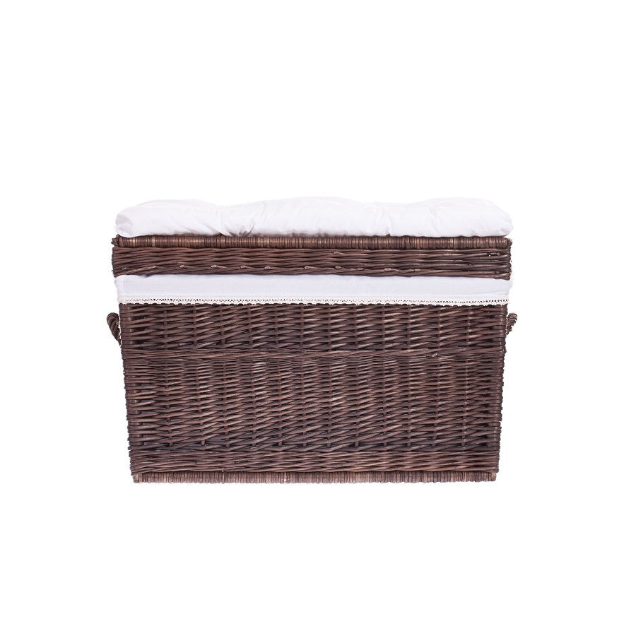 Kogia wicker mand met crèmekleurige afwerking, kussen, handvatten en deksel
