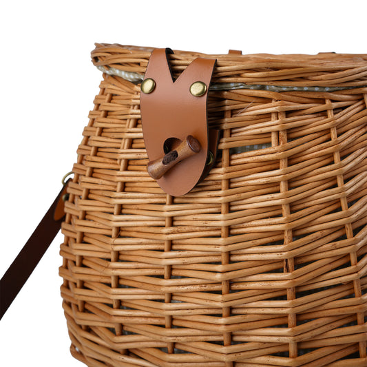 Weidenrucksack mit beigem Stoffeinsatz und Lederriemen