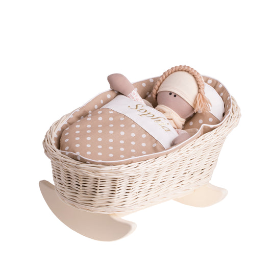 Mimi culla in vimini per bambole con personalizzazione, fodera beige, cuscino e piumone TheWickerStories