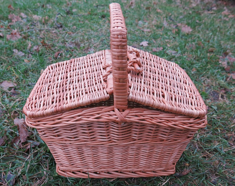 Kerria Rieten picknickmand met deksel en handvat