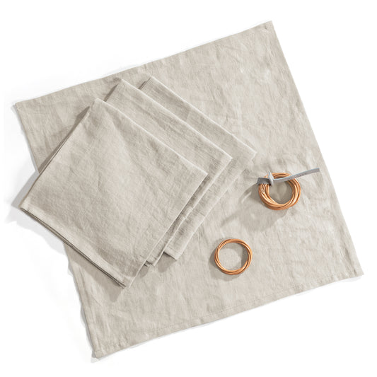 wicker napkin ring with linen napkins, set of 4