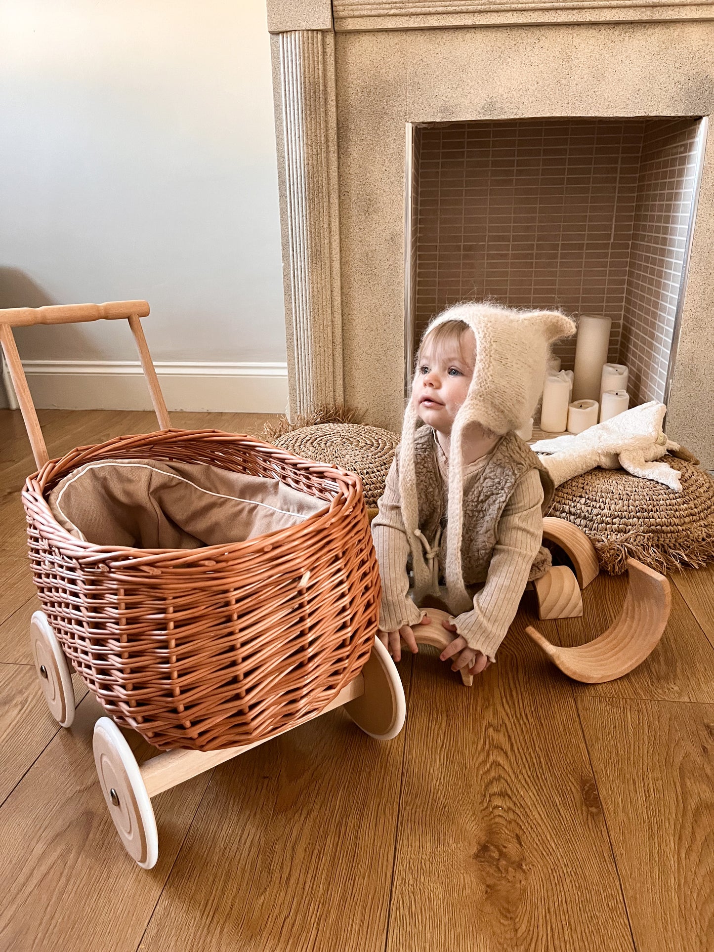 Luke chariot pousseur en osier avec doublure beige