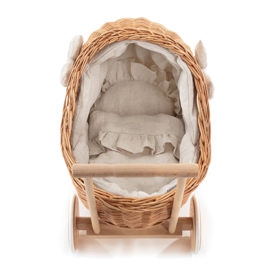 Desayer rieten poppenwagen met beige bekleding, handvat, kussentje en dekentje