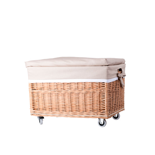 Cervus wicker basket with beige lining and wheels