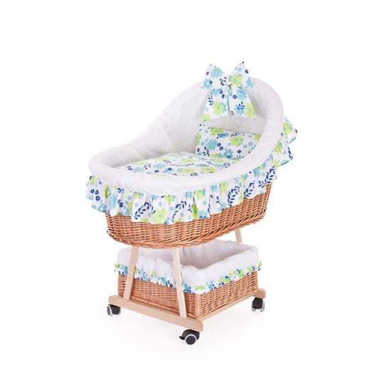 Papilio Rieten kinderwagen voor baby's met witte bies, dekentje en kussentje, op wieltjes met ondermand