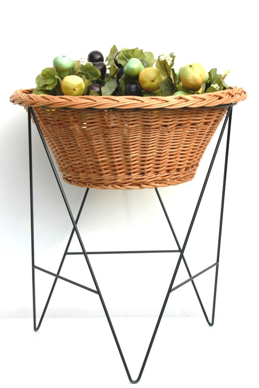 Kirvelia Rieten fruit- en groenterek met metalen frame