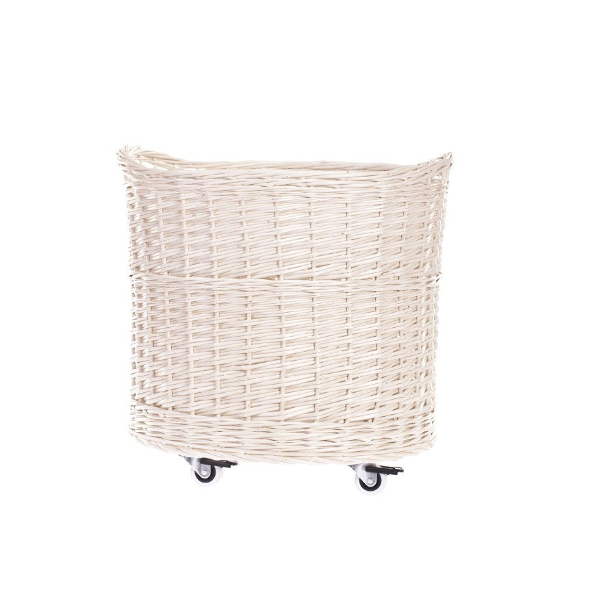 cesta de mimbre con ruedas