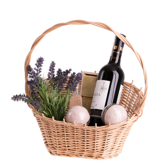 Zorilla wicker basket with handle
