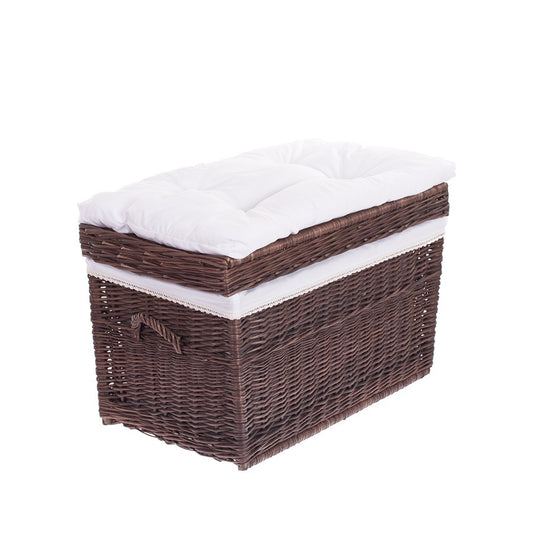 Kogia wicker mand met crèmekleurige afwerking, kussen, handvatten en deksel