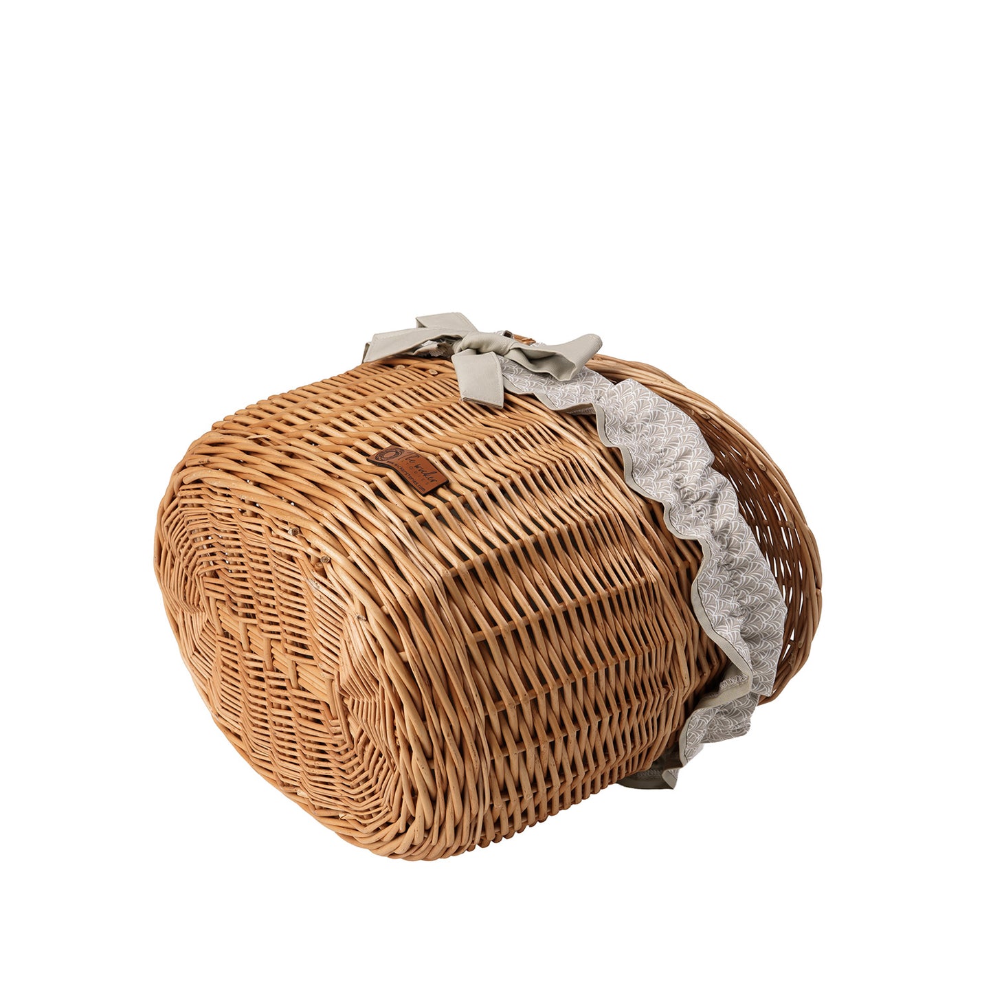 Kastalia wicker picnic basket with beige trim, with lid and handle TheWickerStories