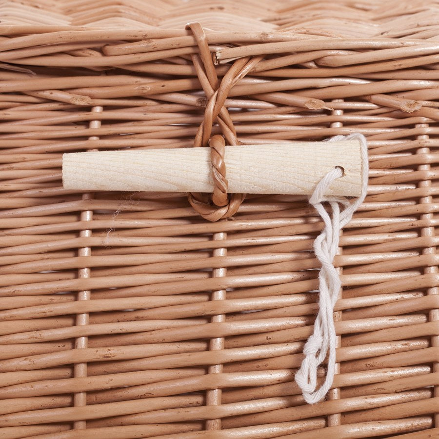 Weiden-Fischkorb mit Riemen und Verschluss